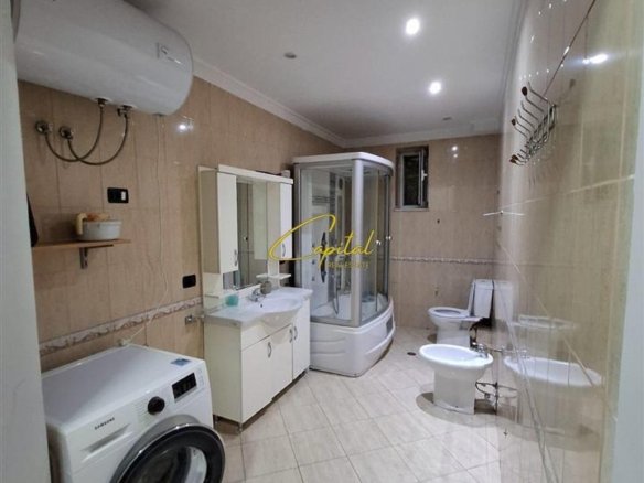 APARTAMENT ME QERA 1+1 ISH BLLOKU 900 EURO