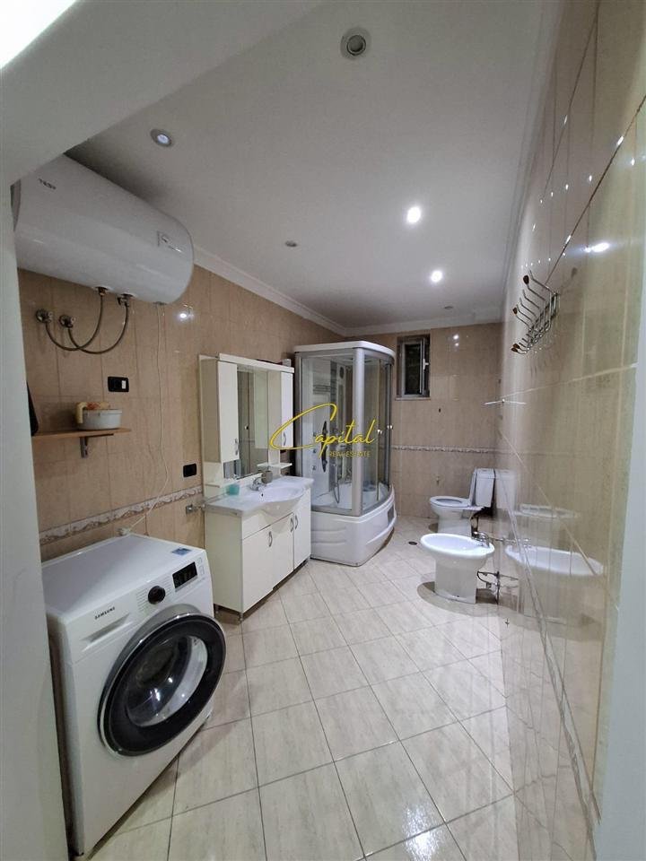 APARTAMENT ME QERA 1+1 ISH BLLOKU 900 EURO