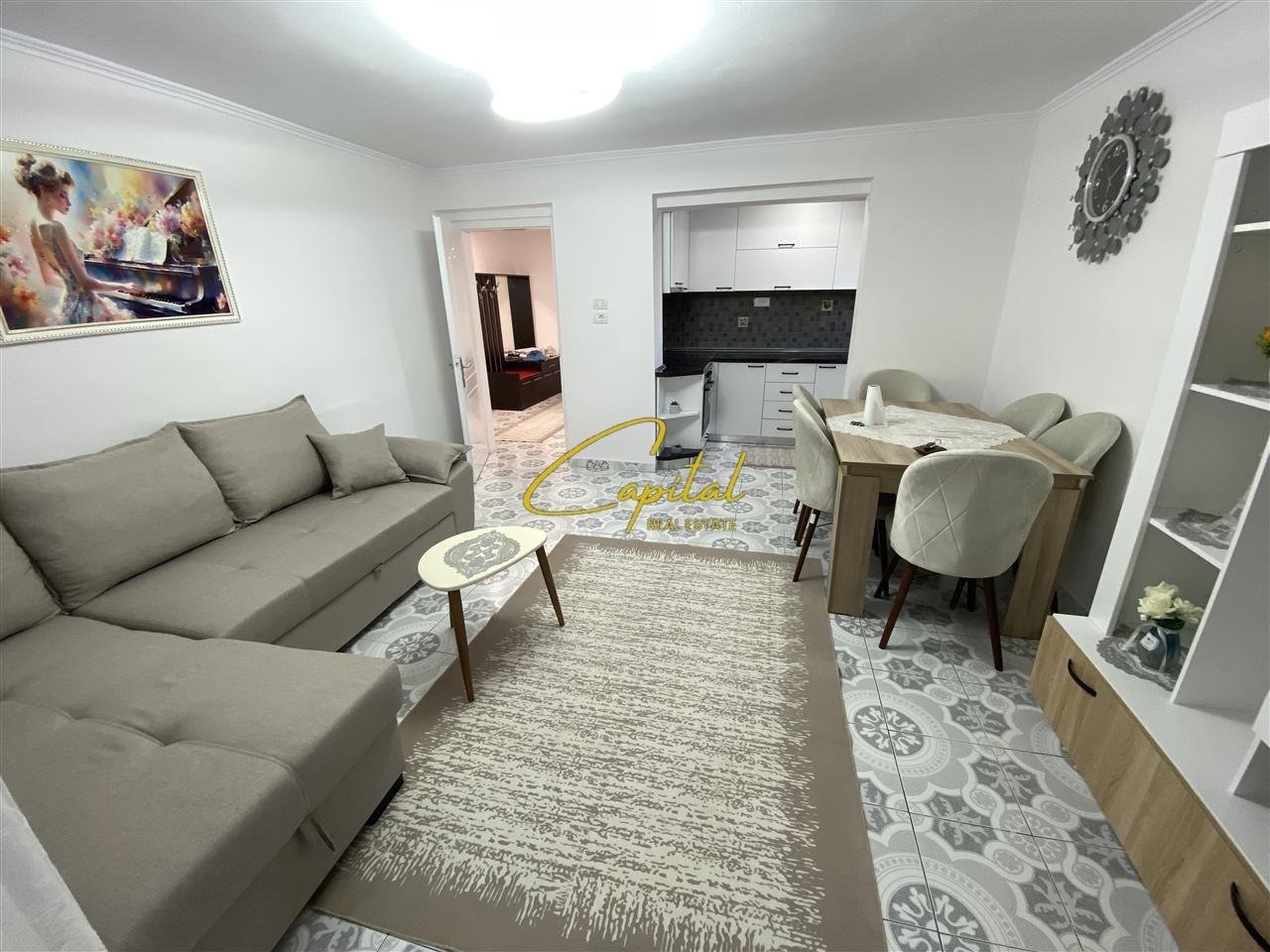 APARTAMENT ME QERA 2+1 ISH RESTORANT DURRESIT 600 EURO