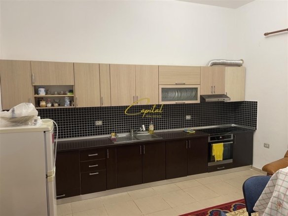 APARTAMENT ME QERA 2+1 BERZHITE 40.000 LEKE