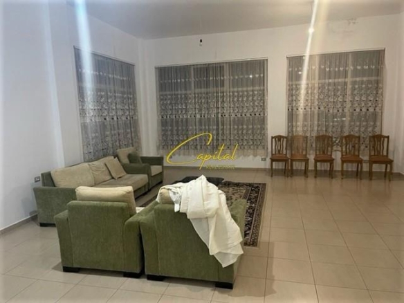 APARTAMENT ME QERA 2+1 BERZHITE 40.000 LEKE