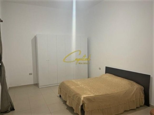 APARTAMENT ME QERA 2+1 BERZHITE 40.000 LEKE