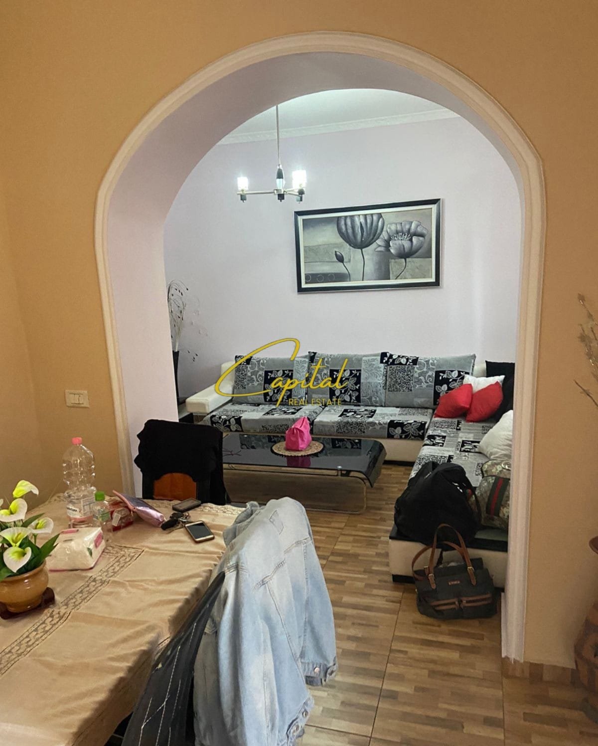 APARTAMENT ME QERA 1+1 ISH BLLOKU 600 EURO