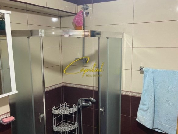 APARTAMENT ME QERA 1+1 ISH BLLOKU 600 EURO