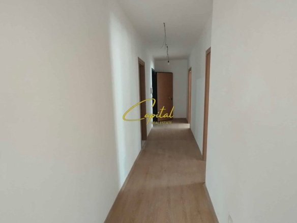 APARTAMENT ME QERA 3+1 RRUGA 5 MAJI 45.000 LEKE