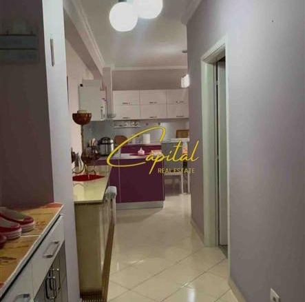 APARTAMENT ME QERA 2+1+2 FRESKU 450 EURO