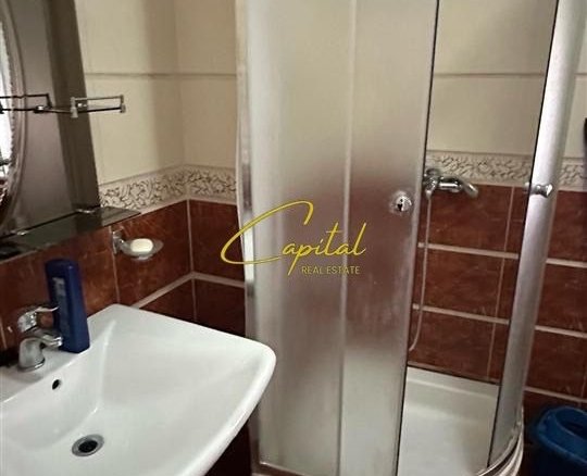 APARTAMENT ME QERA 2+1+2 FRESKU 450 EURO