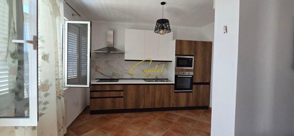 DUBLEX ME QERA 150 M2 QYTET STUDENTI 70.000 LEKE