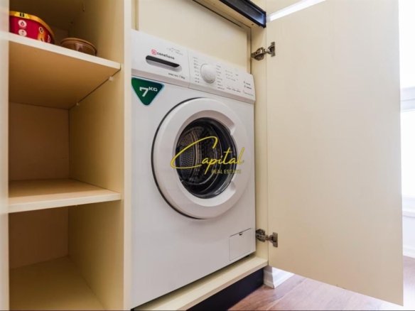 APARTAMENT ME QERA 1+1 MYSLYM SHYRI 700 EURO
