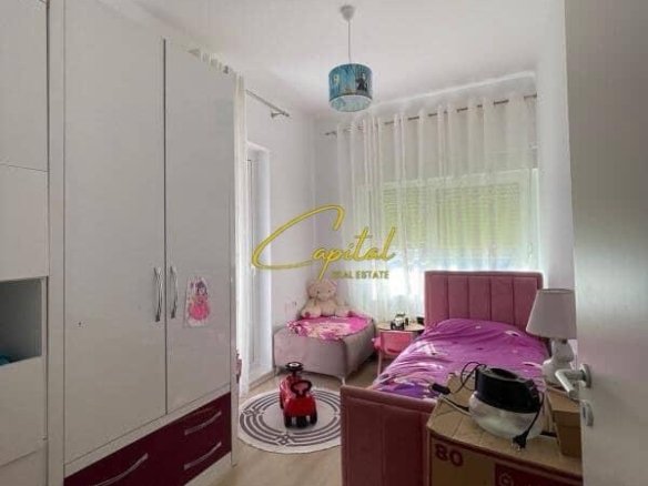 APARTAMENT ME QERA 2+1 ALI DEMI 50.000 LEKE