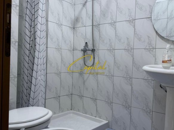 APARTAMENT ME QERA 2+1 21 DHJETORI 65.000 LEKE