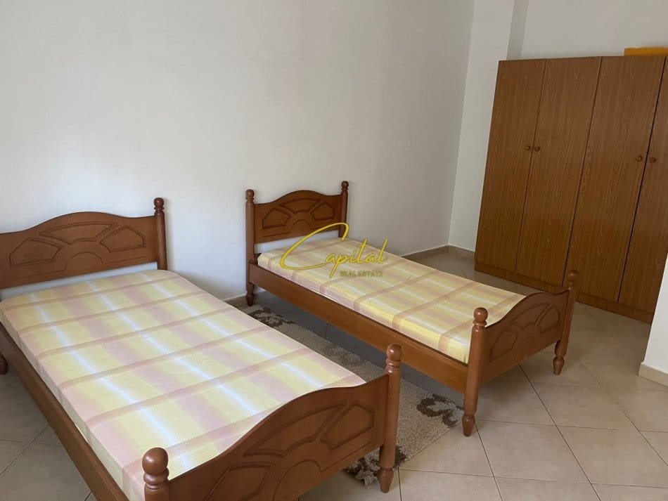 WhatsApp Image 2025-10-06 at 12.09.26 PM APARTAMENT ME QERA 2+1 KOPSHTI BOTANIK 45.000 LEKE