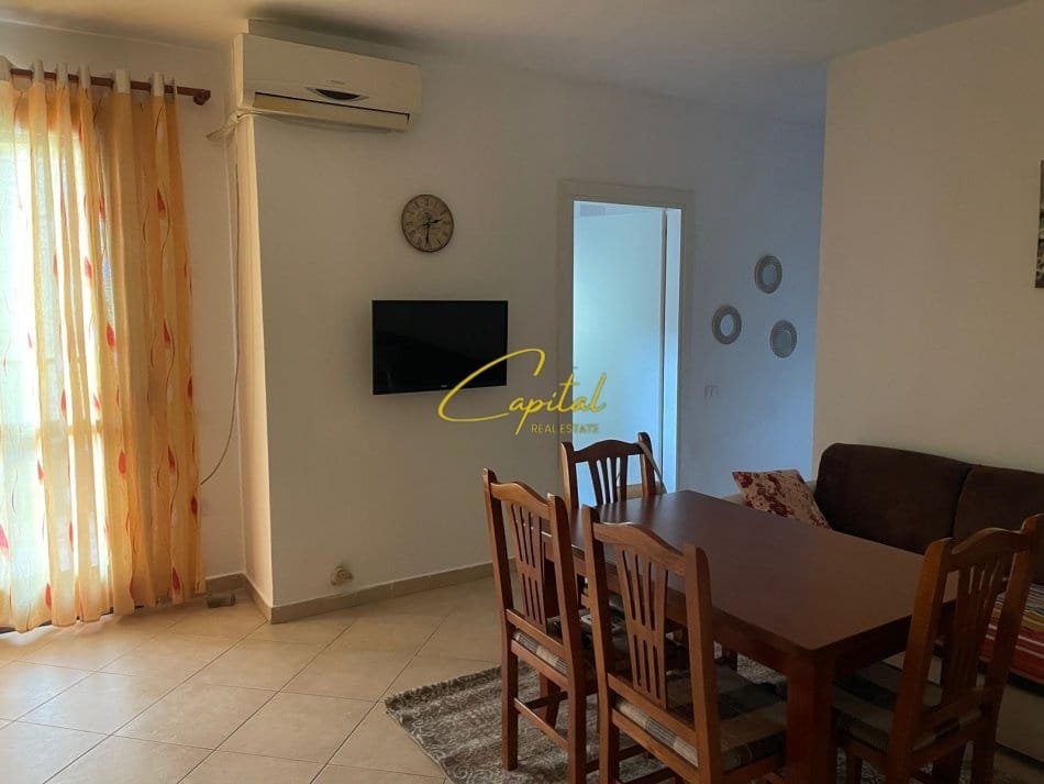 WhatsApp Image 2025-10-06 at 12.09.27 PM APARTAMENT ME QERA 2+1 KOPSHTI BOTANIK 45.000 LEKE