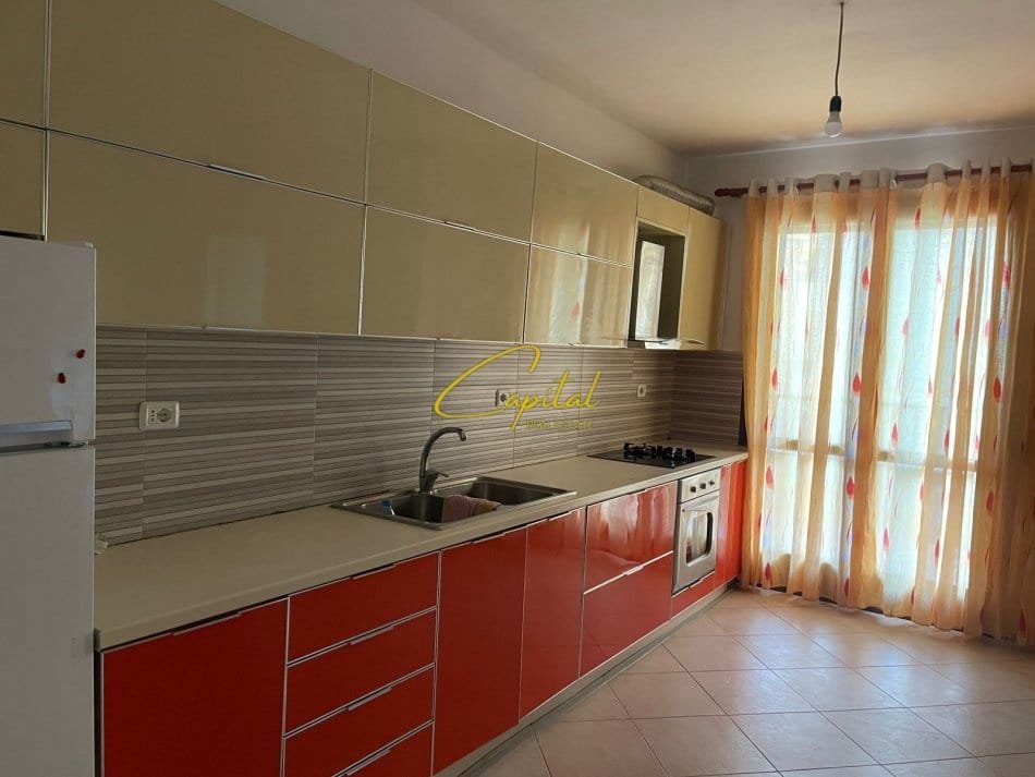 WhatsApp Image 2025-10-06 at 12.09.28 PM APARTAMENT ME QERA 2+1 KOPSHTI BOTANIK 45.000 LEKE