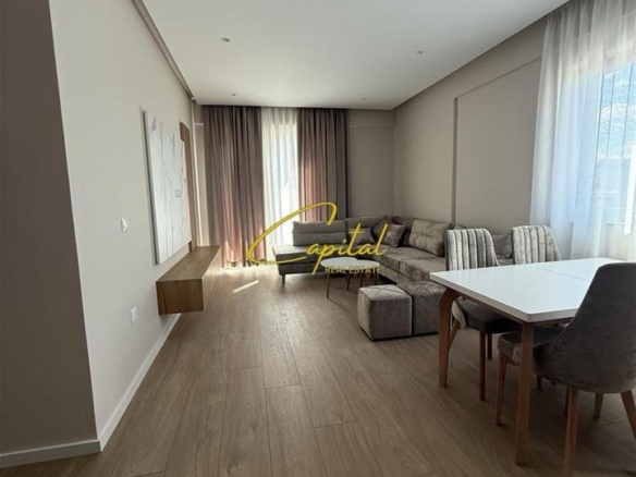 APARTAMENT ME QERA 2+1 ISH FUSHA AVIACIONIT 800 EURO