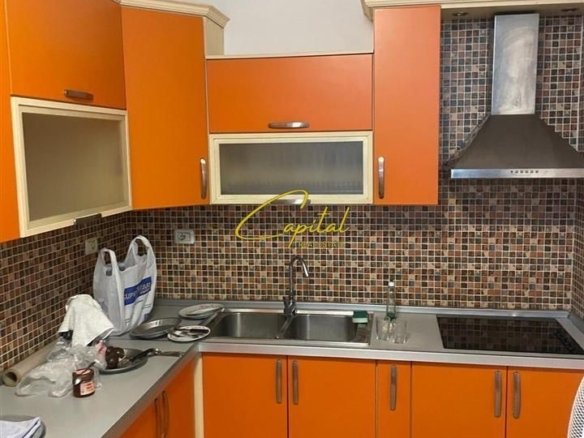 APARTAMENT ME QERA 2+1+2 PAZARI I RI 60.000 LEKE