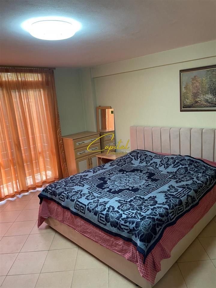 APARTAMENT ME QERA 2+1+2 PAZARI I RI 60.000 LEKE