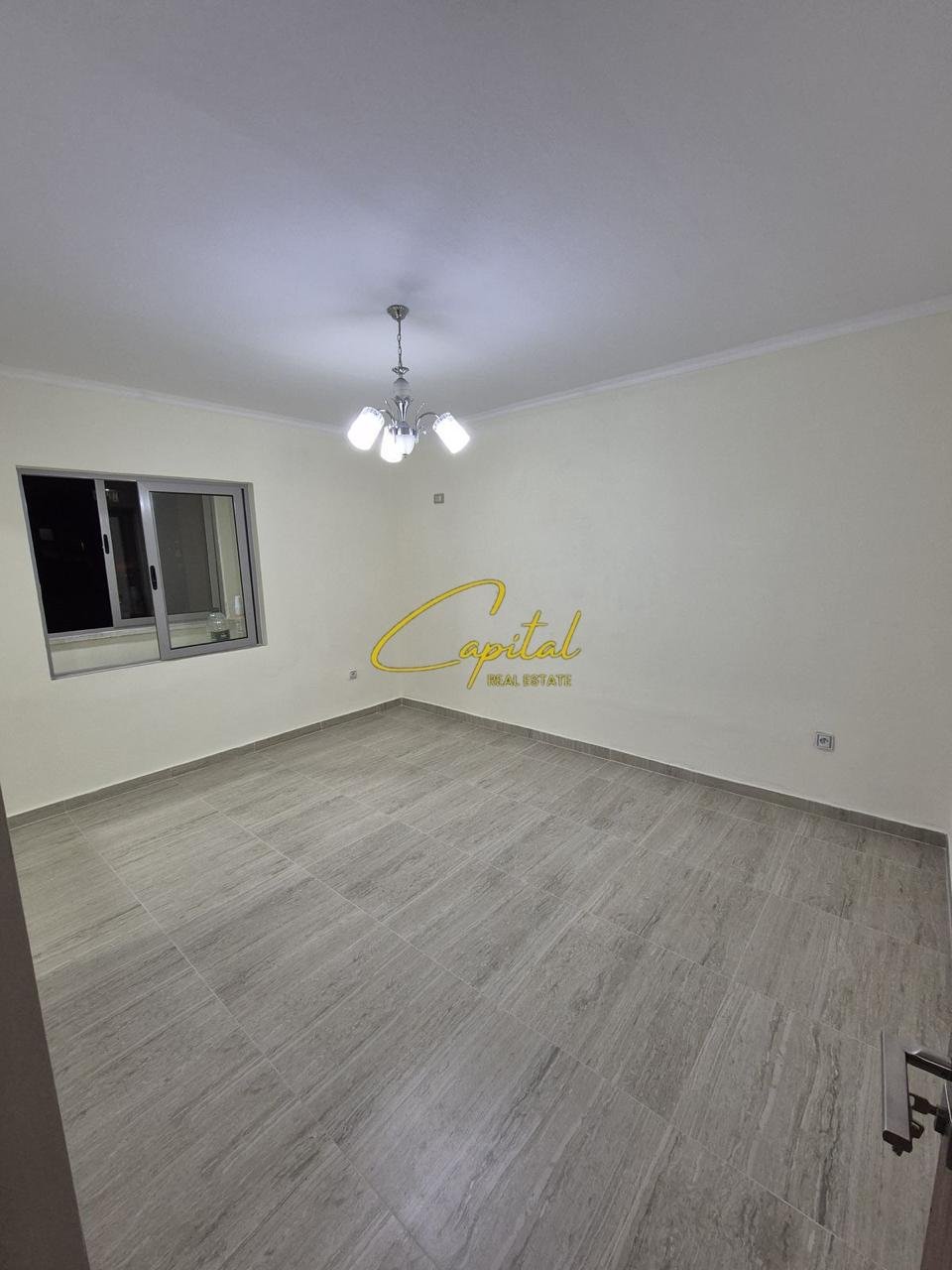 WhatsApp Image 2025-10-07 at 5.05.30 PM (2) APARTAMENT ME QERA 1+1 ISH TREGU ELEKTIRK 40.000 LEKE