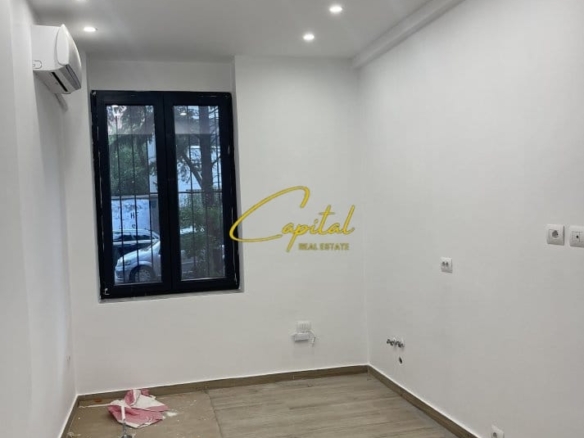 ZYRE ME QERA 50 M2 STADIUMI DINAMO 700 EURO
