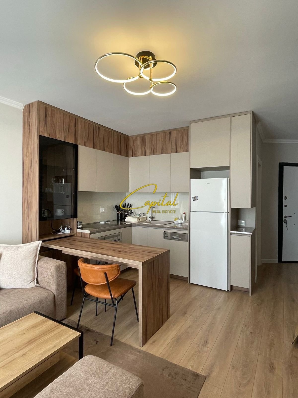 APARTAMENT ME QERA 2+1 YZBERISHT 500 EURO