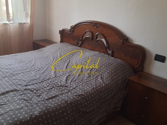 APARTAMENT ME QERA 2+1 RRUGA E BARRIKADAVE 55.000 LEKE