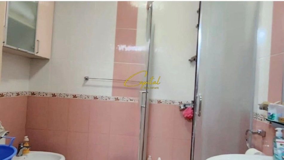 WhatsApp Image 2025-10-08 at 11.26.53 AM APARTAMENT ME QERA 1+1 PROKURORIA E TIRANES 520 EURO