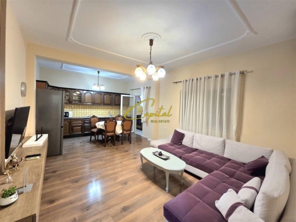 APARTAMENT ME QERA 3+1+3 ISH FUSHA AVIACIONIT 750 EURO