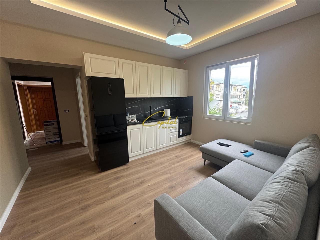 APARTAMENT ME QERA 1+1 ISH STACIONI TRENIT 55.000 LEKE