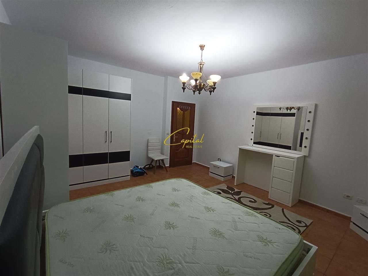 APARTAMENT ME QERA 3+1+2 KINOSTUDIO 50.000 LEKE