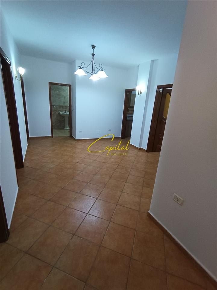 APARTAMENT ME QERA 3+1+2 KINOSTUDIO 50.000 LEKE