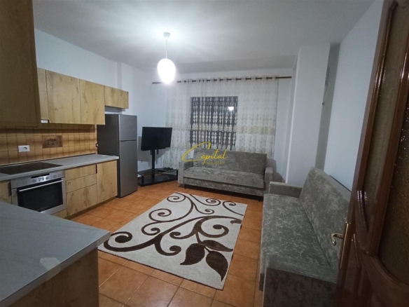 APARTAMENT ME QERA 3+1+2 KINOSTUDIO 50.000 LEKE