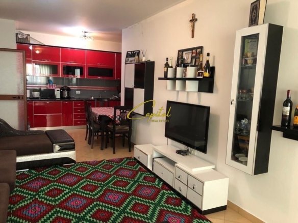 APARTAMENT ME QERA 2+1+2 5 MAJI 55.000 LEKE