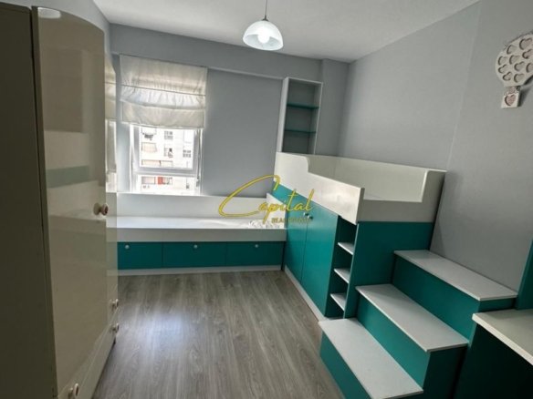 APARTAMENT ME QERA 2+1+2 21 DHJETORI 80.000 LEKE