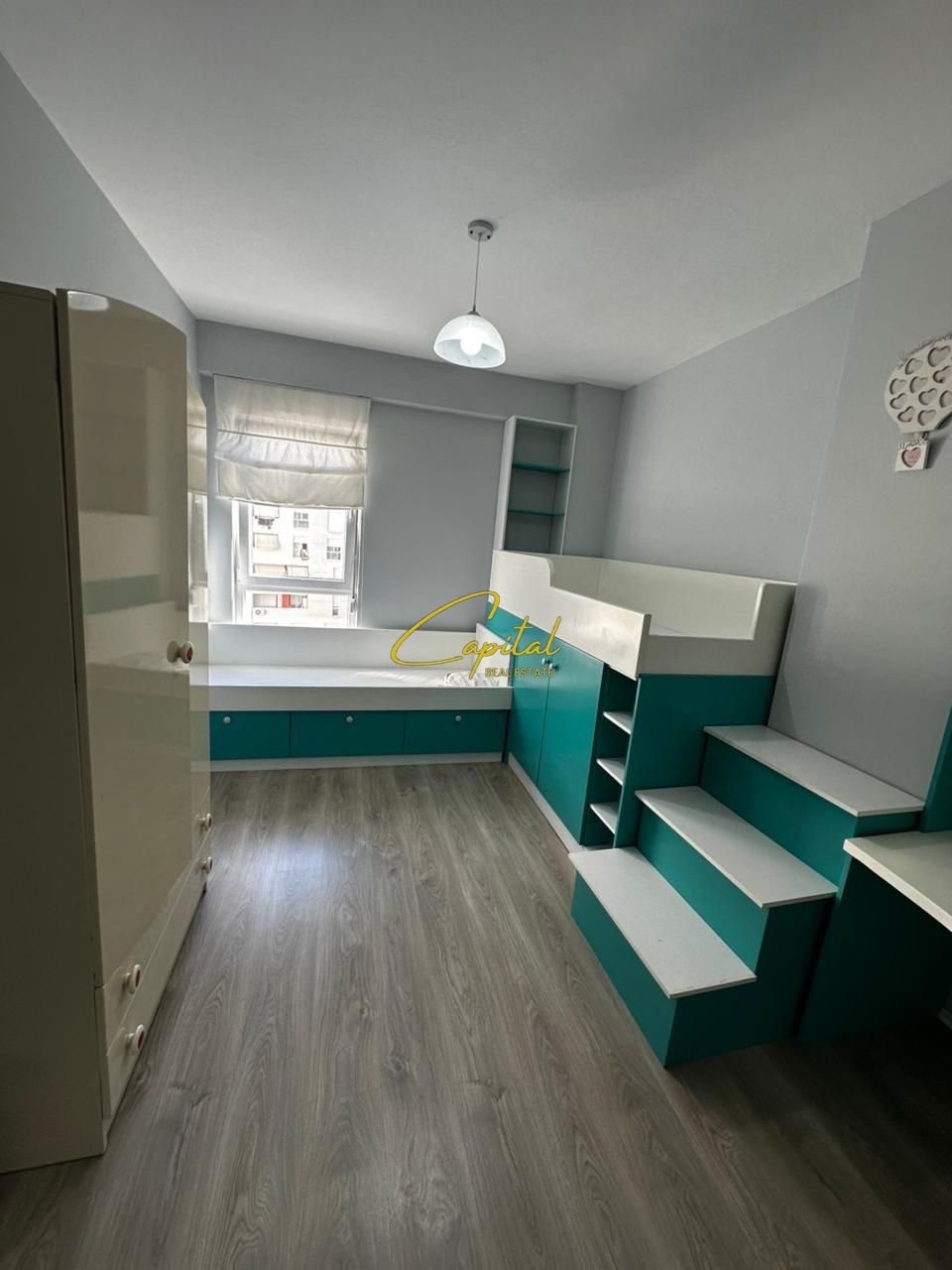 APARTAMENT ME QERA 2+1+2 21 DHJETORI 80.000 LEKE