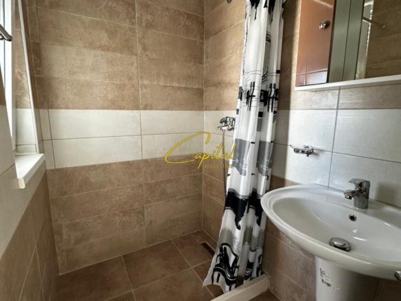 APARTAMENT ME QERA 2+1+2 21 DHJETORI 80.000 LEKE