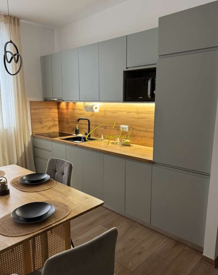 APARTAMENT ME QERA 2+1 RRUGA E DURRESIT 95.000 LEKE