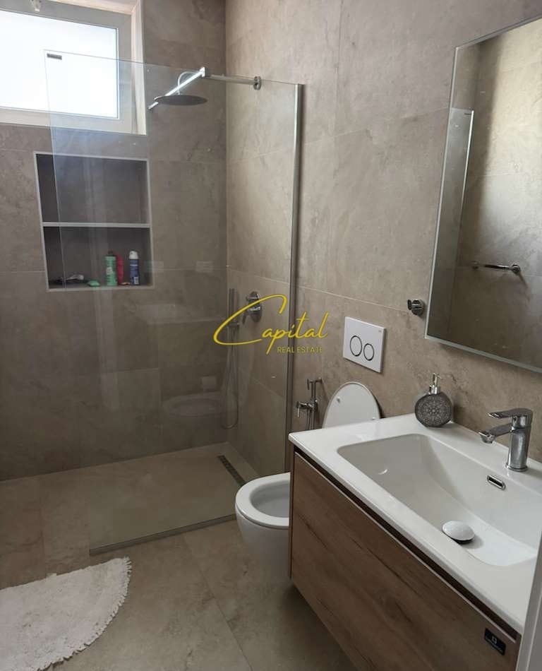 APARTAMENT ME QERA 2+1 RRUGA E DURRESIT 95.000 LEKE