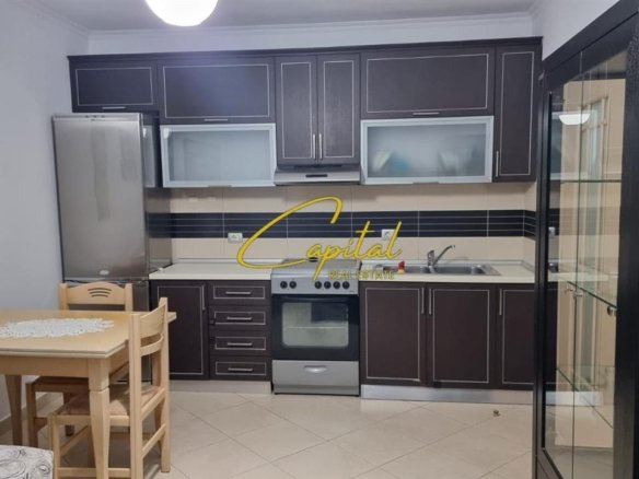 APARTAMEN TME QERA 1+1 PROKURORIA E TIRANES 50.000 LEKE