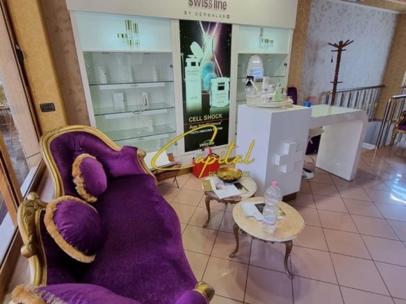 AMBIENT BIZNESI ME QERA 130 M2 RRUGA E DURRESIT 100.000 LEKE