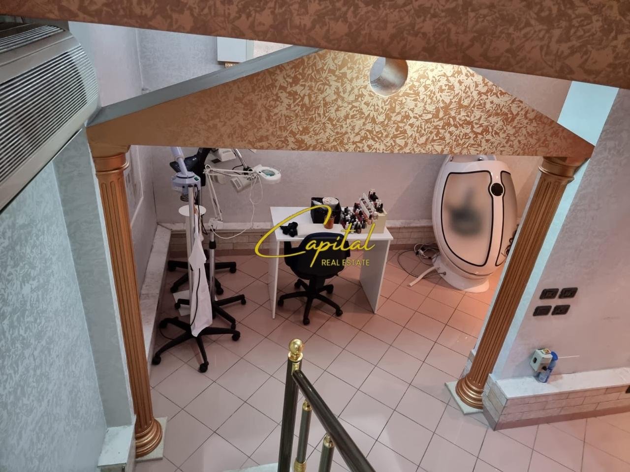 AMBIENT BIZNESI ME QERA 130 M2 RRUGA E DURRESIT 100.000 LEKE