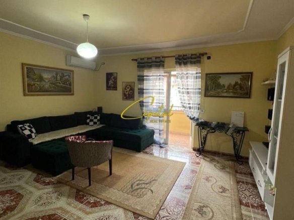 SHITET APARTAMENT 2+1 RRUGA KONGRESI I MANASTIRIT 170.000 EURO