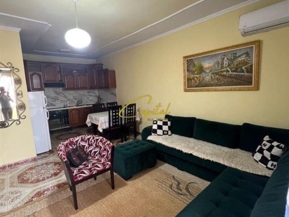 SHITET APARTAMENT 2+1 RRUGA KONGRESI I MANASTIRIT 170.000 EURO
