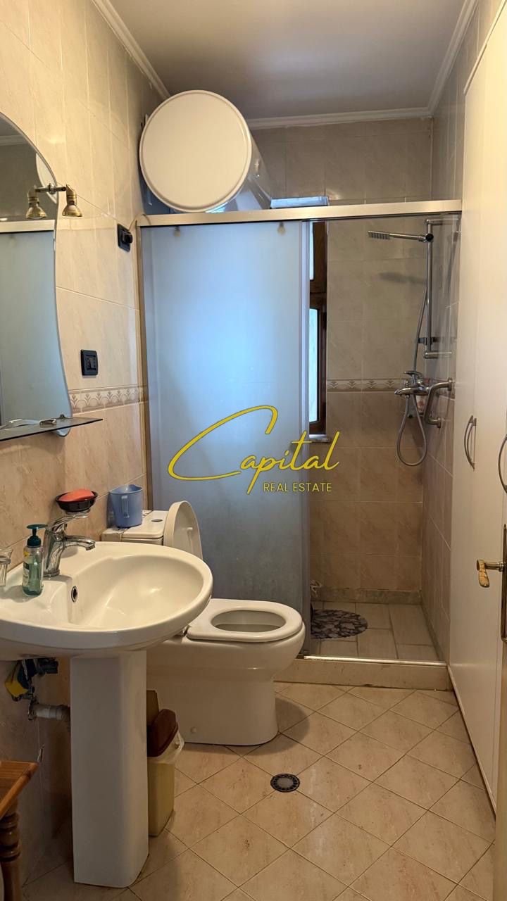 WhatsApp Image 2025-10-14 at 10.52.42 AM APARTAMENT ME QERA 1+1 ISH EKSPOZITA 65.000 LEKE