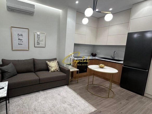 APARTAMENT ME QERA 1+1 ISH STACION ME QERA 620 EURO