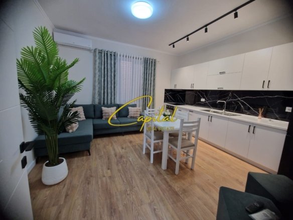 APARTAMENT ME QERA 2+1 VASIL SHANTO 800 EURO