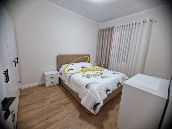 APARTAMENT ME QERA 2+1 VASIL SHANTO 800 EURO