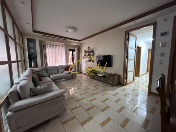 APARTAMENT ME QERA 3+1+2 RRUGA E BARRIKADAVE 1.500 EURO