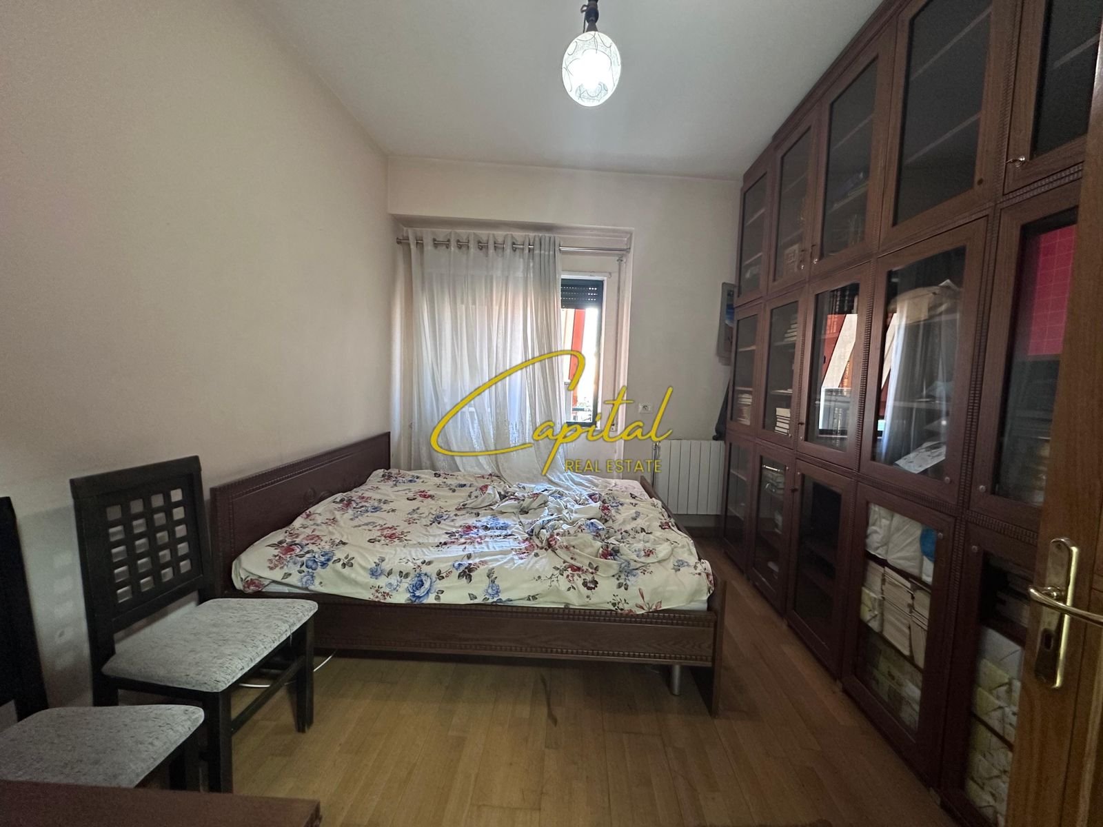 APARTAMENT ME QERA 3+1+2 RRUGA E BARRIKADAVE 1.500 EURO