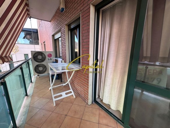 APARTAMENT ME QERA 3+1+2 RRUGA E BARRIKADAVE 1.500 EURO