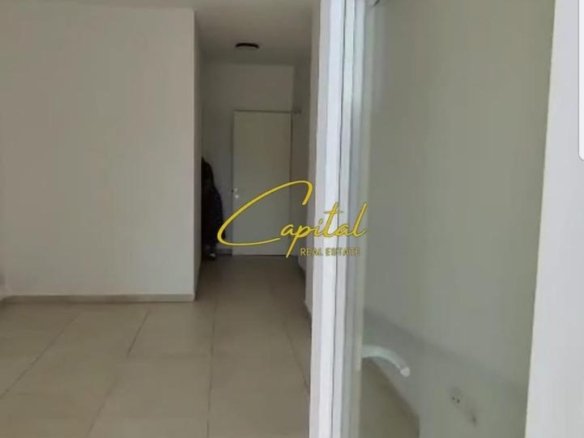AMBIENT BIZNESI ME QERA 112 M2 RRUGA E BARRIKADAVE 650 EURO